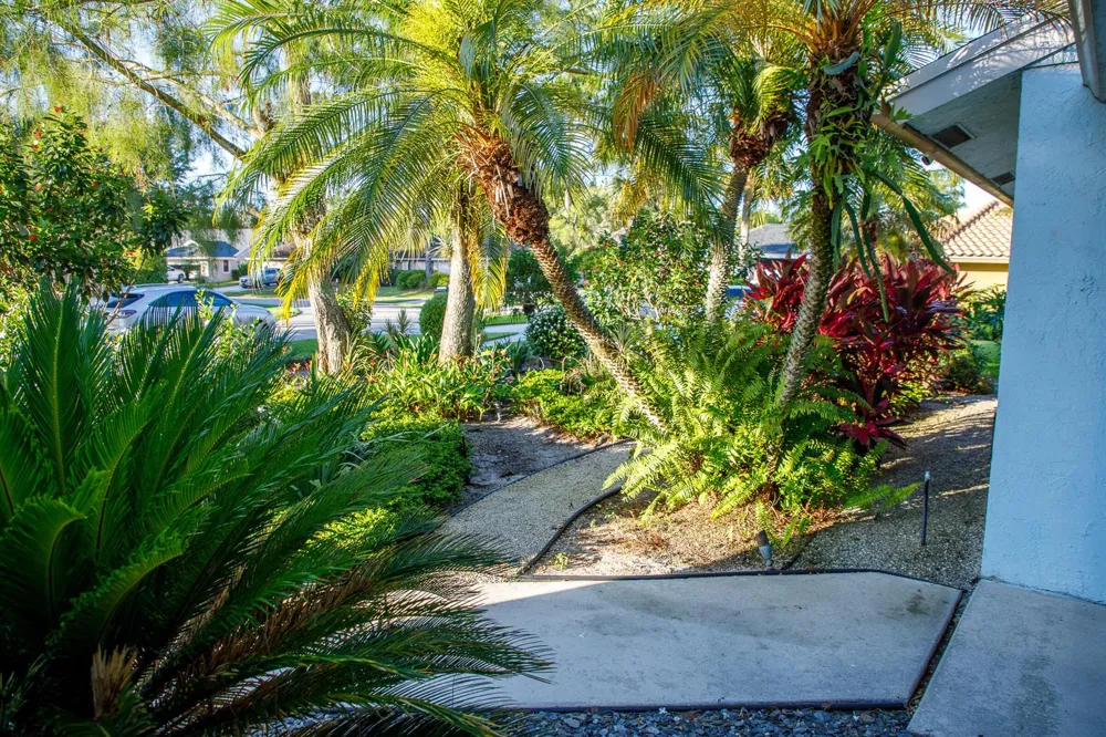 900 COSMOS COURT Wellington, FL 33414