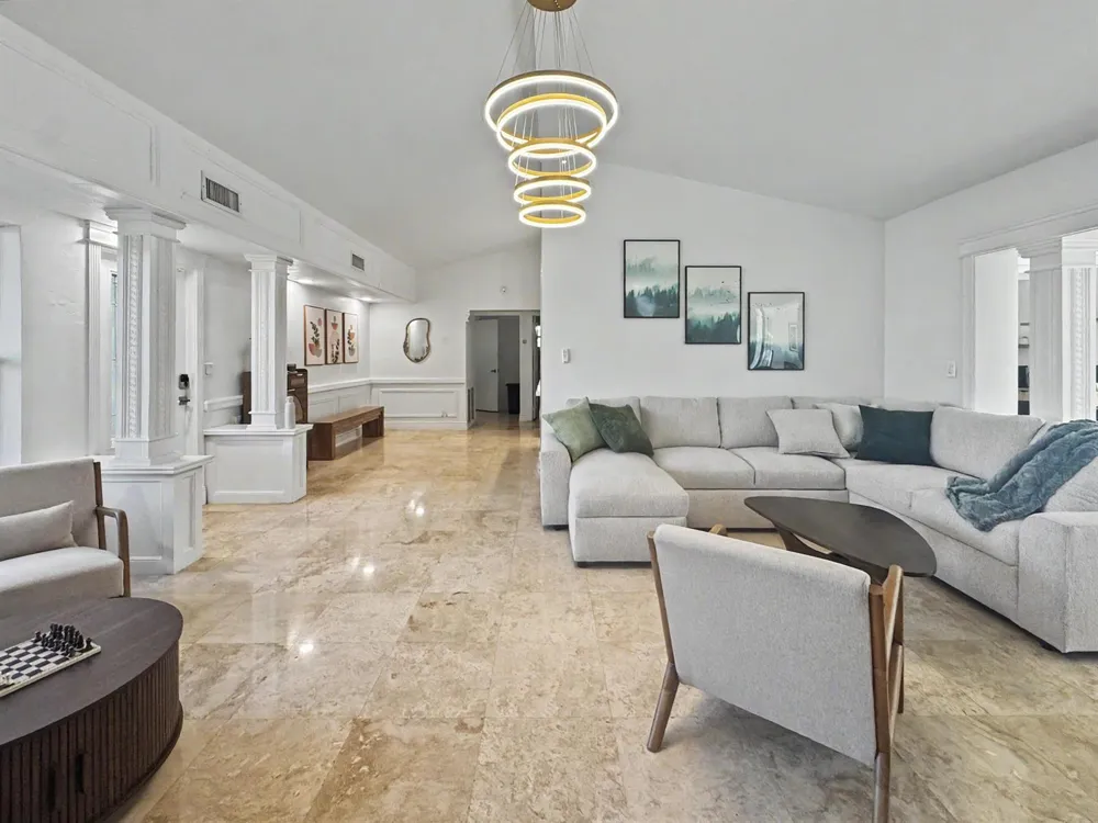 2836 NW 11TH AVENUE Wilton Manors, FL 33311