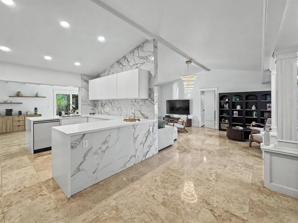 2836 NW 11TH AVENUE Wilton Manors, FL 33311