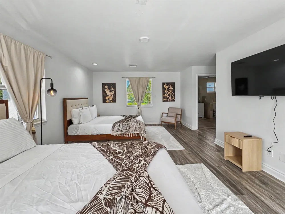 2836 NW 11TH AVENUE Wilton Manors, FL 33311