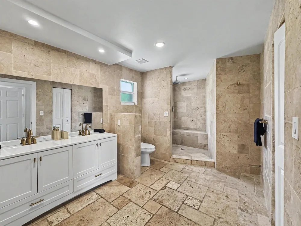 2836 NW 11TH AVENUE Wilton Manors, FL 33311