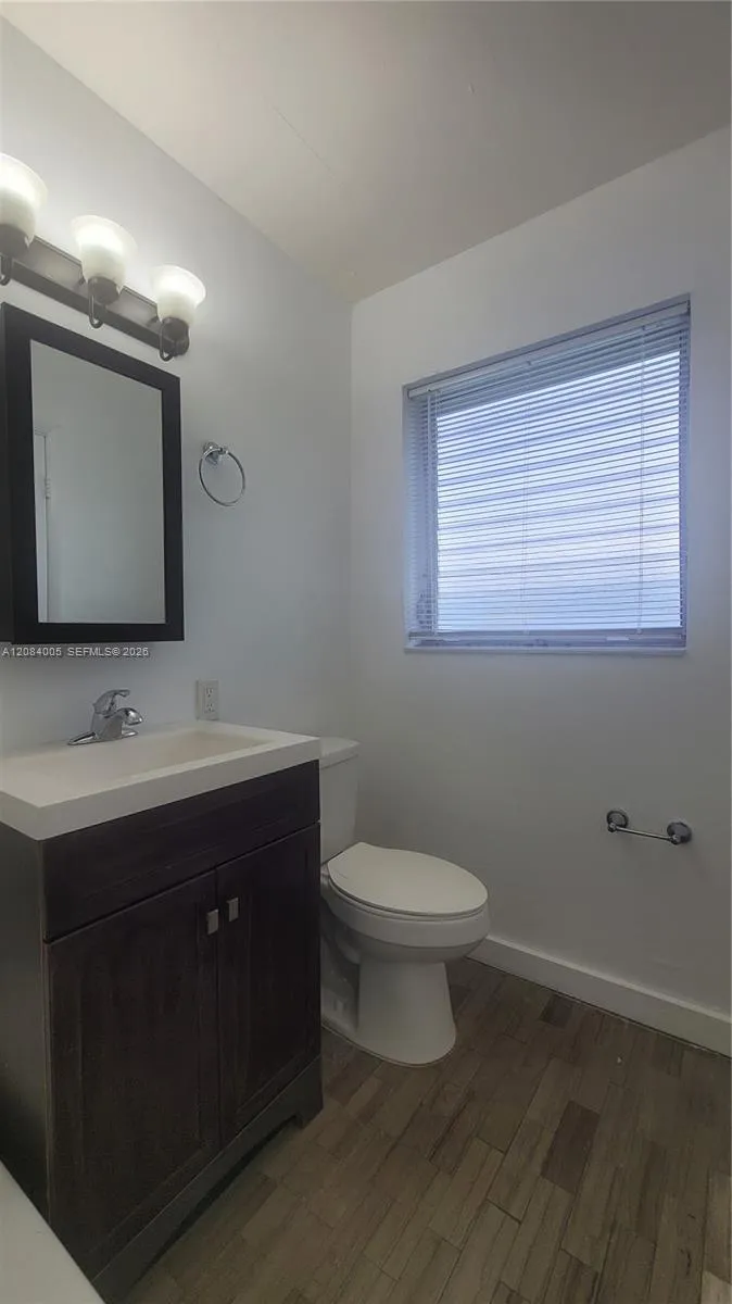 2615 SW 22nd Ave #17 Miami, FL 33133