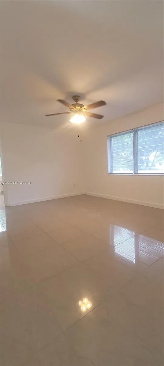 2615 SW 22nd Ave #17 Miami, FL 33133