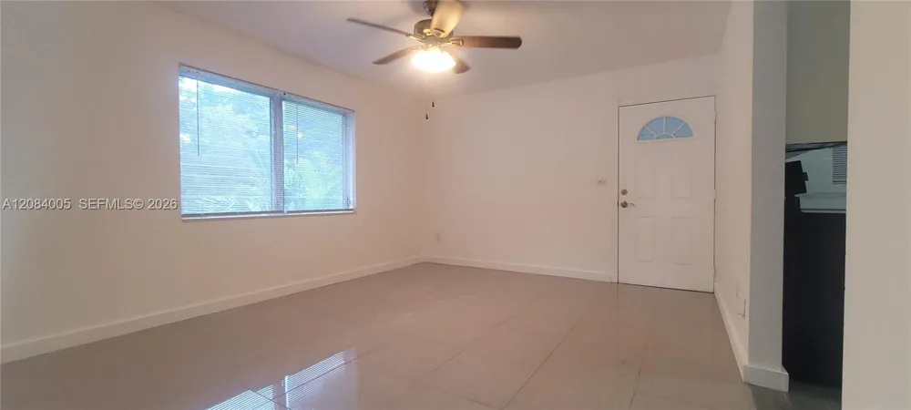 2615 SW 22nd Ave #17 Miami, FL 33133