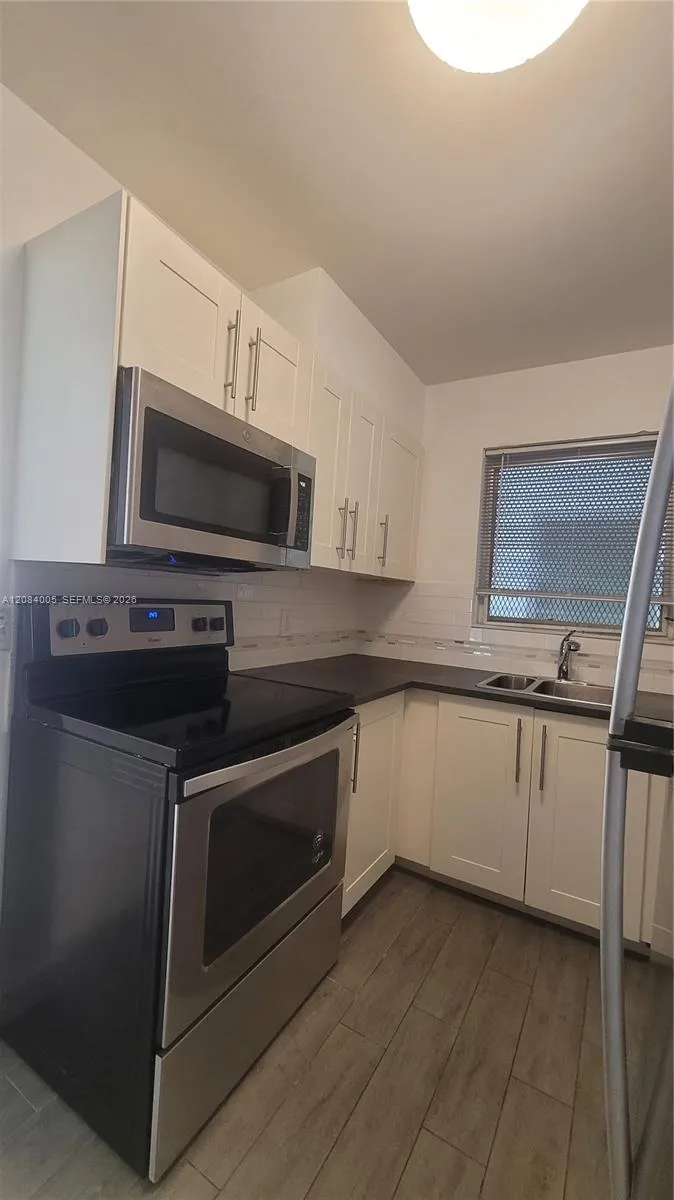 2615 SW 22nd Ave #17 Miami, FL 33133