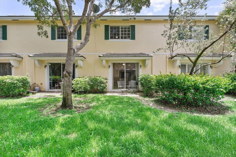 7783 DEERCREEK COURT Davie, FL 33328