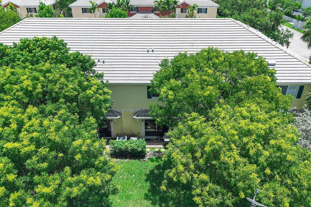 7783 DEERCREEK COURT Davie, FL 33328