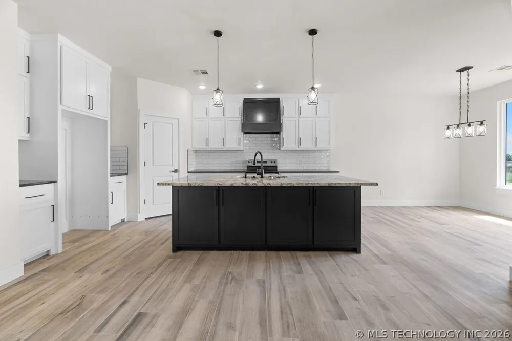 13123 Whimsical Kingston, OK 73439