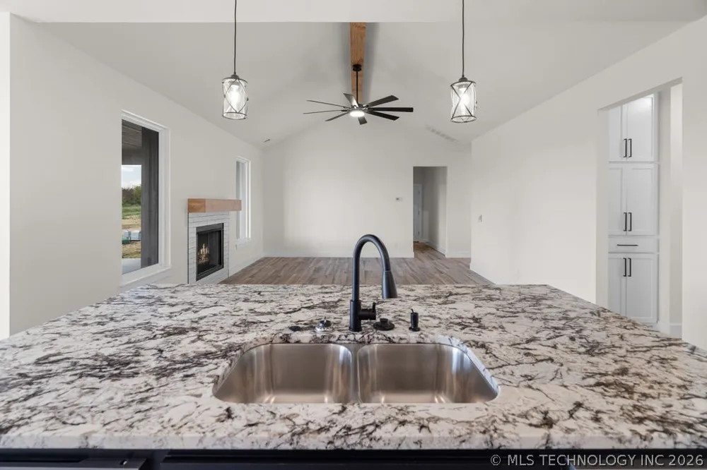 13123 Whimsical Kingston, OK 73439