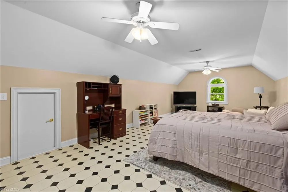 370 Rabbit Farm Trail Advance, NC 27006