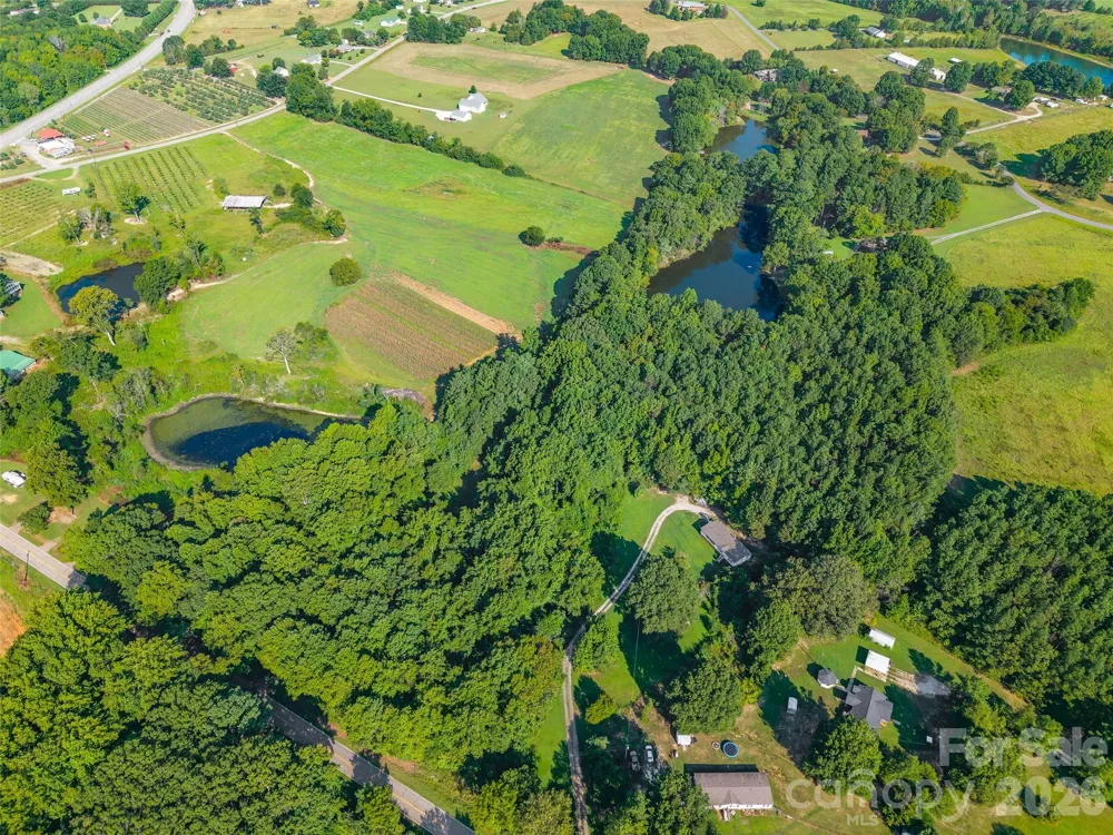 1662 Springlake Road York, SC 29745