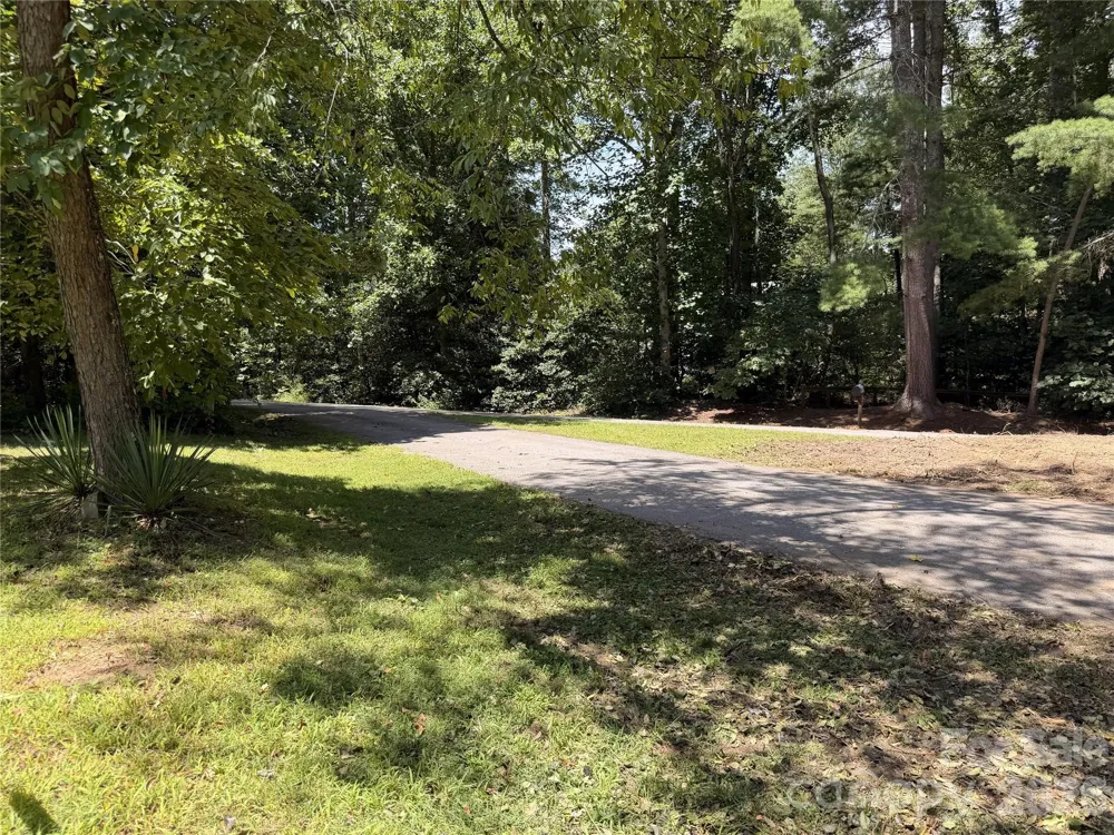 99999 Sunnybrook Drive #10-R Asheville, NC 28805