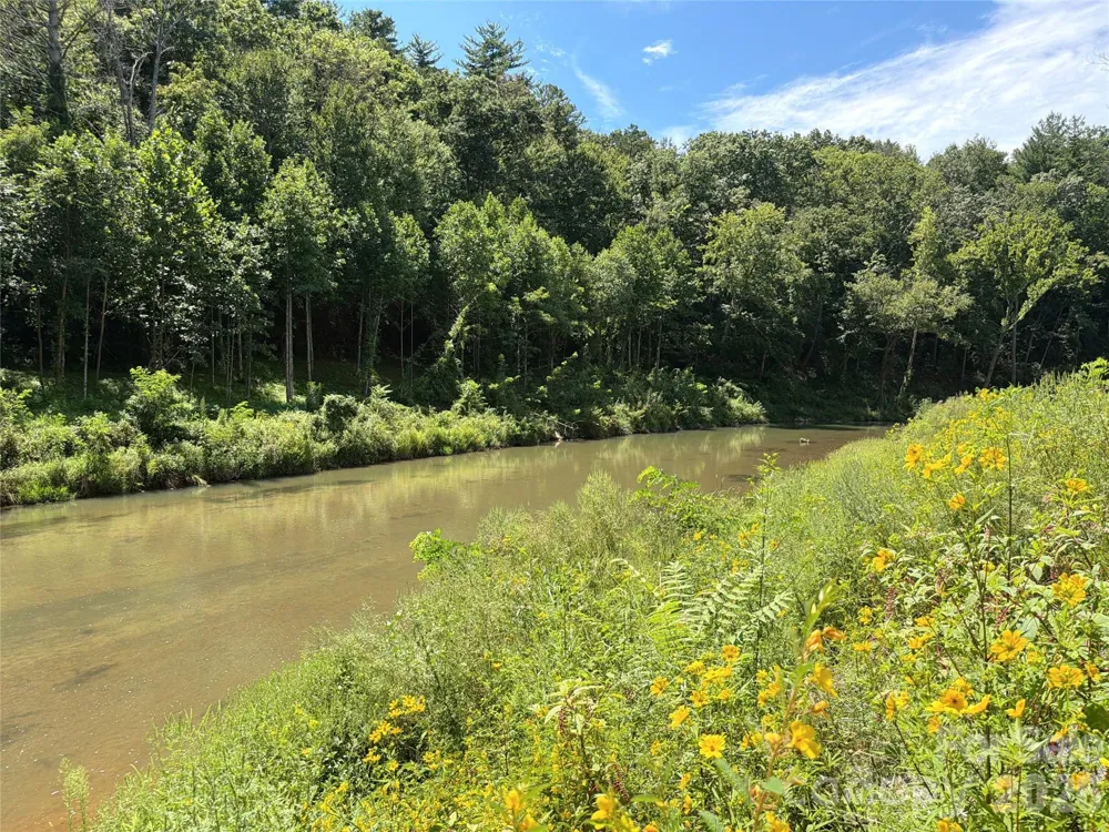 99999 Sunnybrook Drive #10-R Asheville, NC 28805
