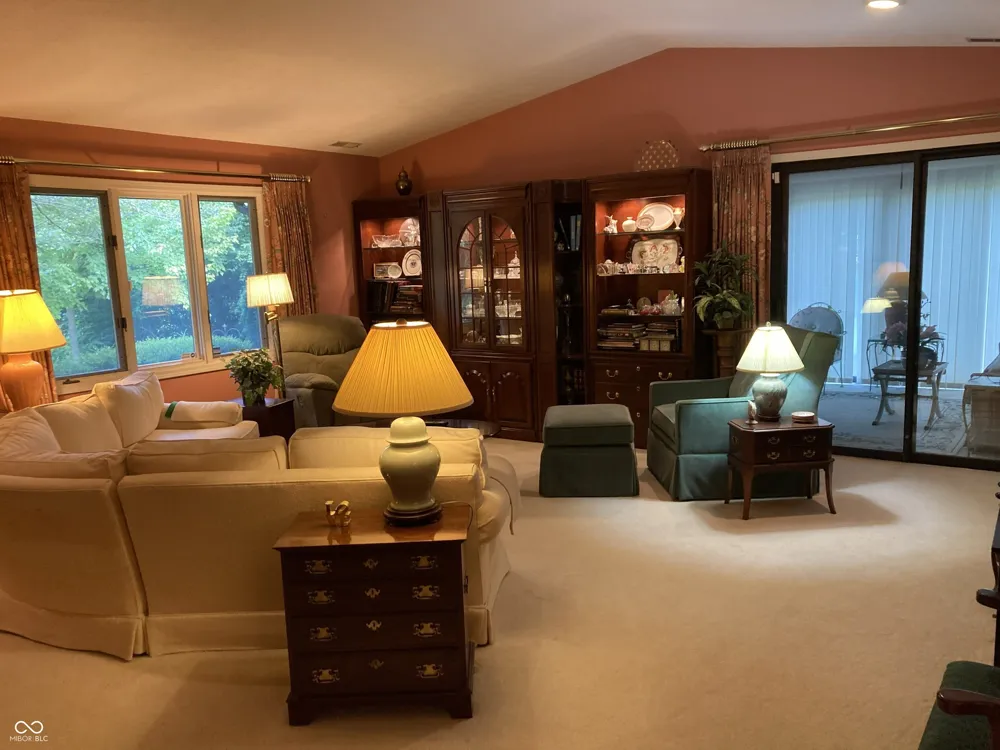 2580 Willow Way Indianapolis, IN 46268
