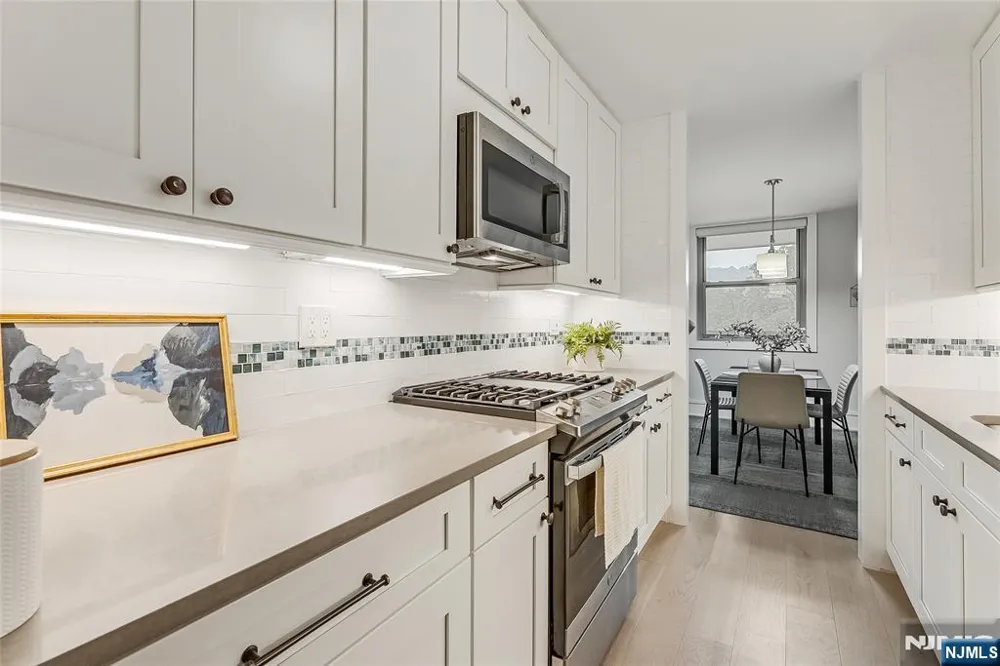 530 Valley Montclair, NJ 07043