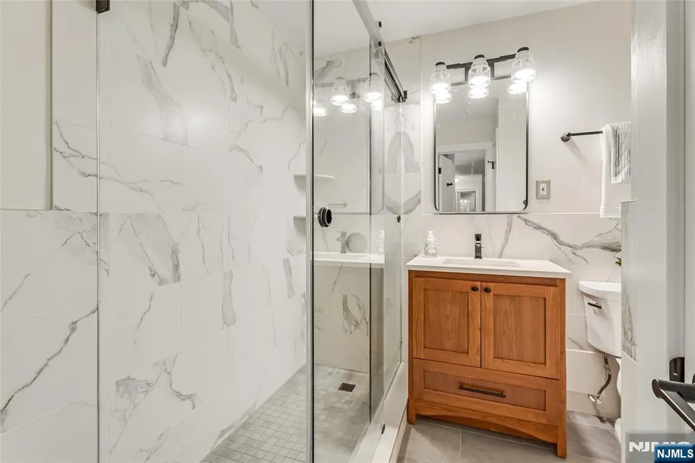 530 Valley Montclair, NJ 07043