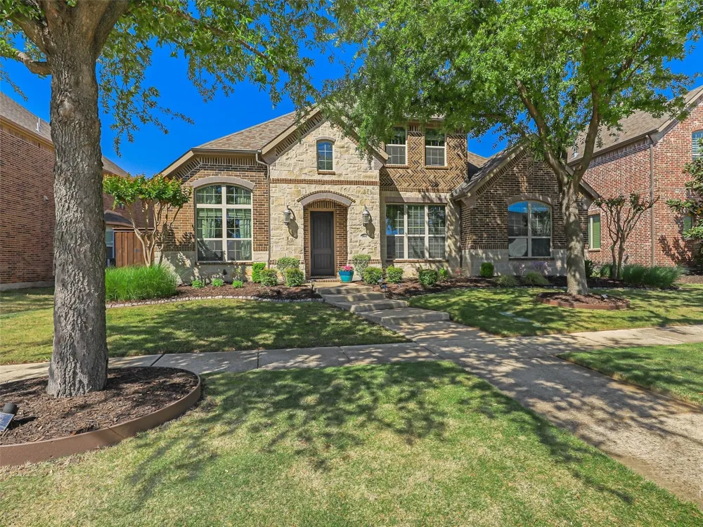 8841 Sutton Drive Frisco, TX 75035