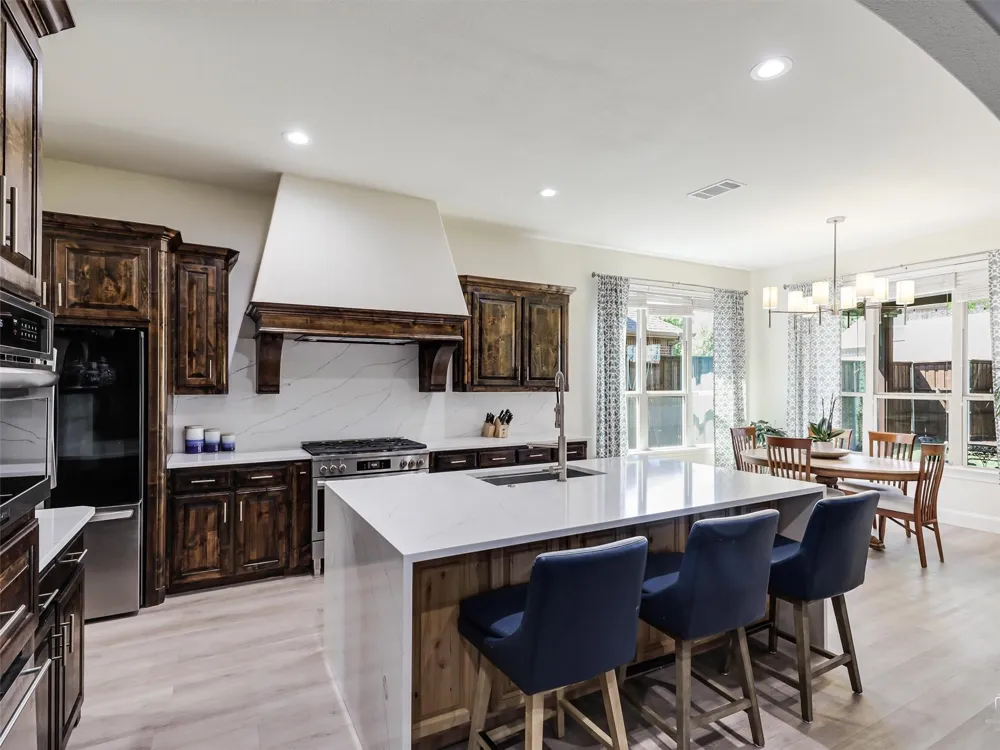 8841 Sutton Drive Frisco, TX 75035