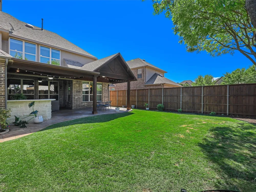 8841 Sutton Drive Frisco, TX 75035