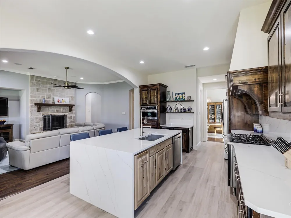 8841 Sutton Drive Frisco, TX 75035