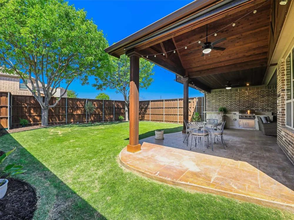 8841 Sutton Drive Frisco, TX 75035