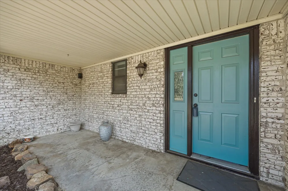 2308 Royal Lane Greenville, TX 75402