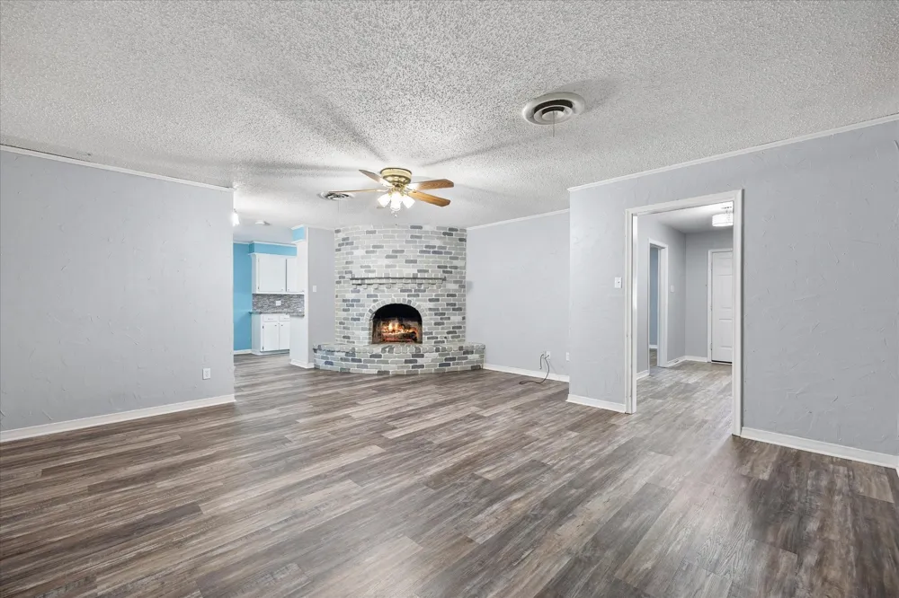 2308 Royal Lane Greenville, TX 75402