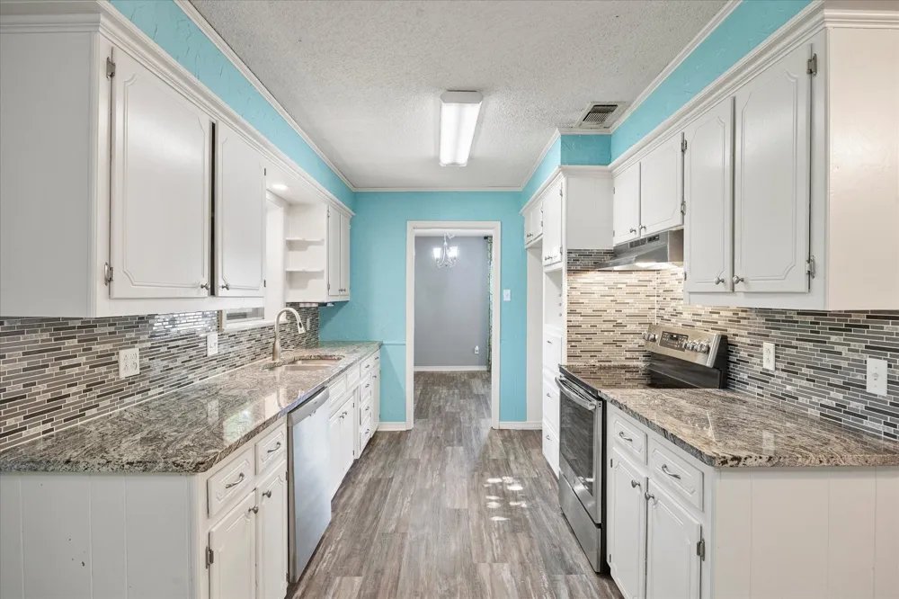 2308 Royal Lane Greenville, TX 75402