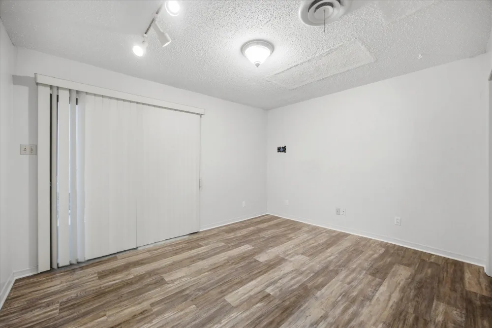 2308 Royal Lane Greenville, TX 75402