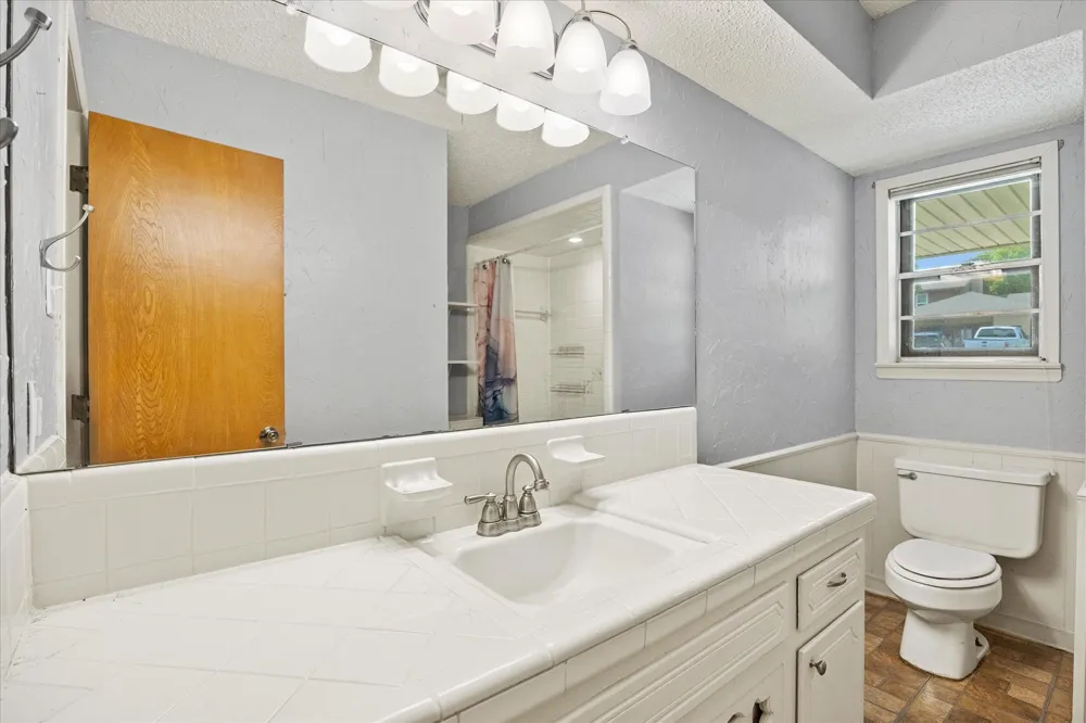 2308 Royal Lane Greenville, TX 75402