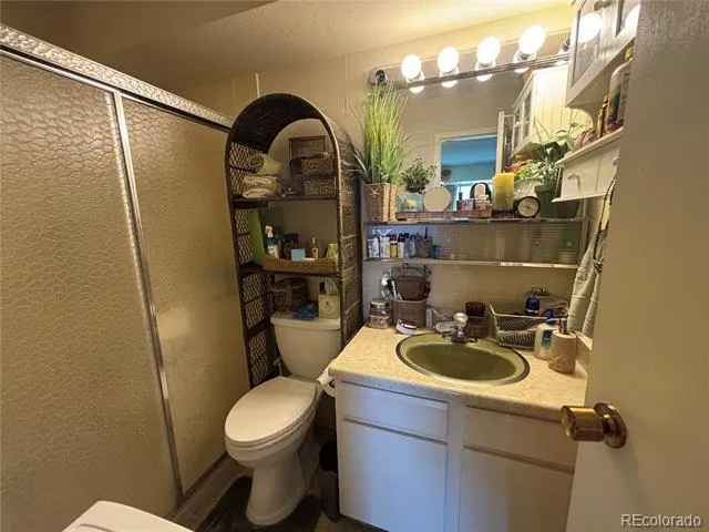 411 Lakewood Circle #B-813 Colorado Springs, CO 80910