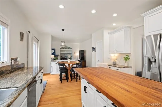 10182 Knoll Circle Littleton, CO 80130