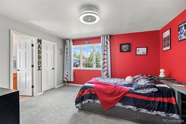 10182 Knoll Circle Littleton, CO 80130