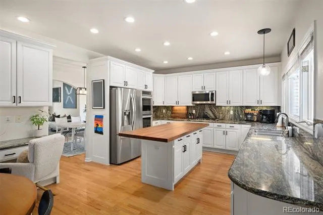 10182 Knoll Circle Littleton, CO 80130