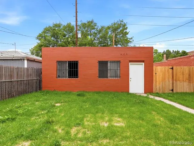 2831 Gaylord Street Denver, CO 80205