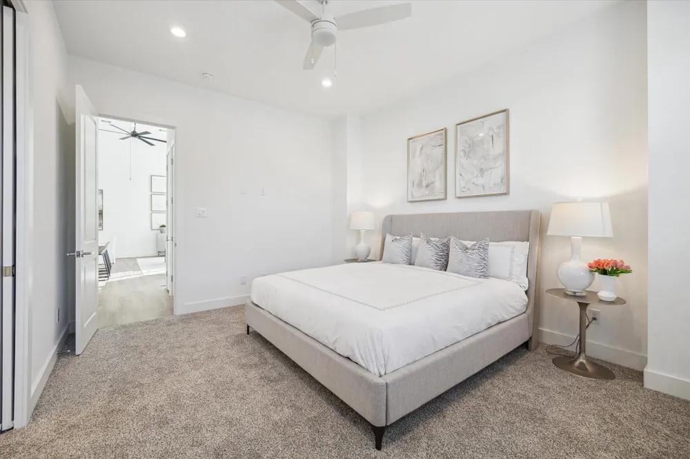 845 Elkhart Street #B Houston, TX 77091