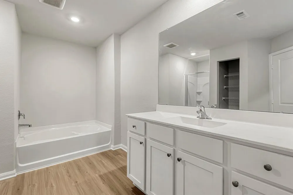 8203 Alpine Bearberry Drive Houston, TX 77016