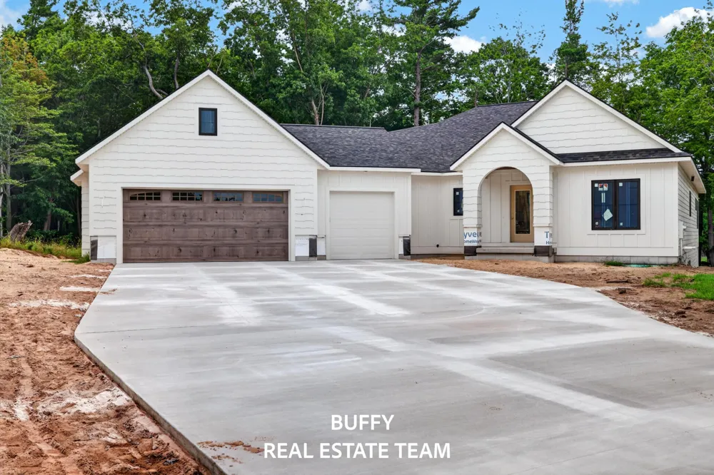 2926 Duneside Circle Muskegon, MI 49441
