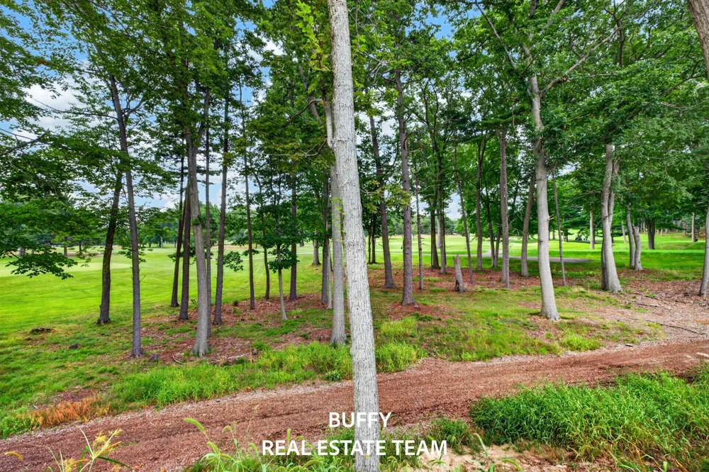 2926 Duneside Circle Muskegon, MI 49441