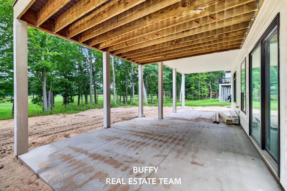 2926 Duneside Circle Muskegon, MI 49441