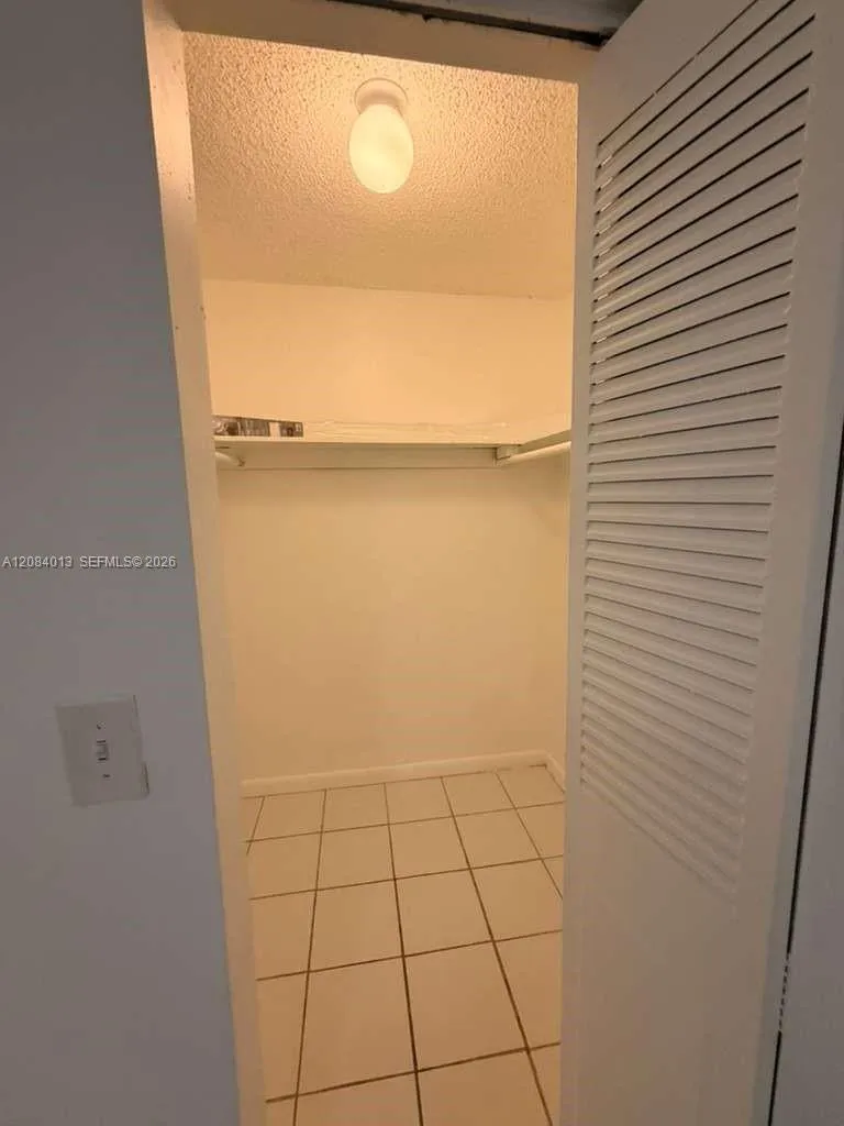 1255 W 53rd St #202 Hialeah, FL 33012
