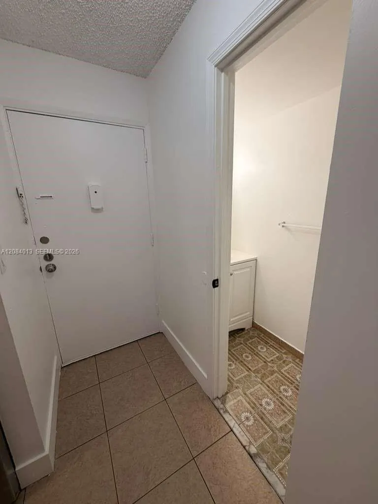 1255 W 53rd St #202 Hialeah, FL 33012