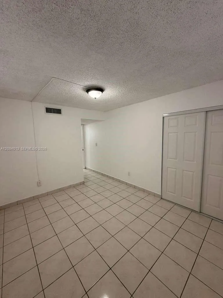 1255 W 53rd St #202 Hialeah, FL 33012