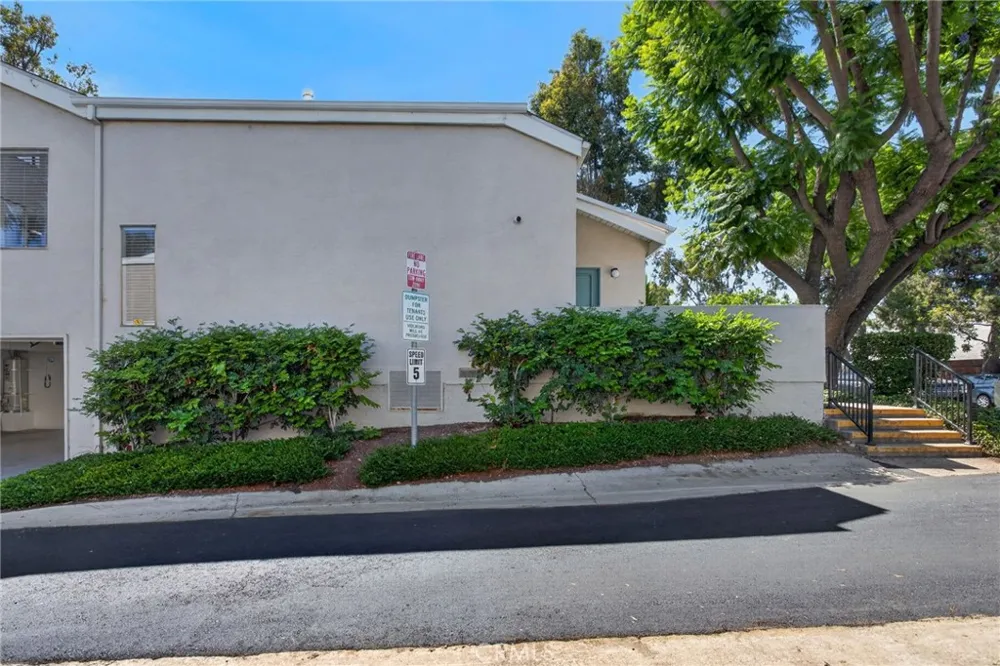 2917 Barrington Court Fullerton, CA 92831