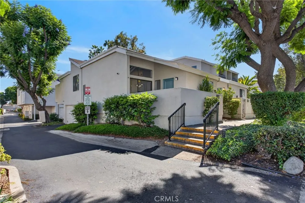 2917 Barrington Court Fullerton, CA 92831