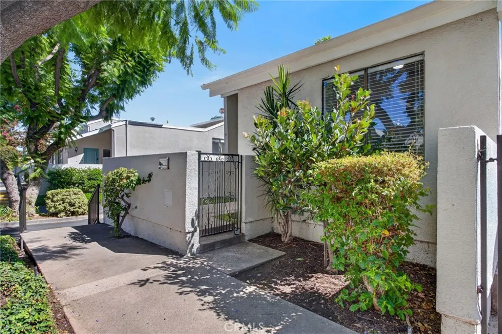 2917 Barrington Court Fullerton, CA 92831