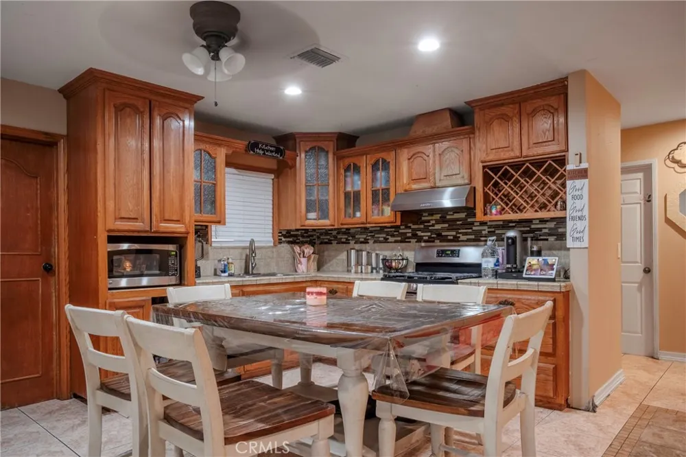 616 S Belden Rialto, CA 92376