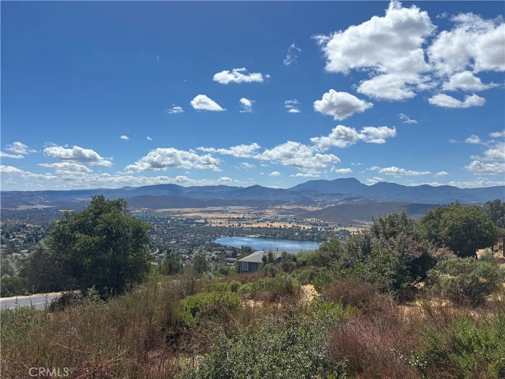 15909 Little Peak Hidden Valley Lake, CA 95467