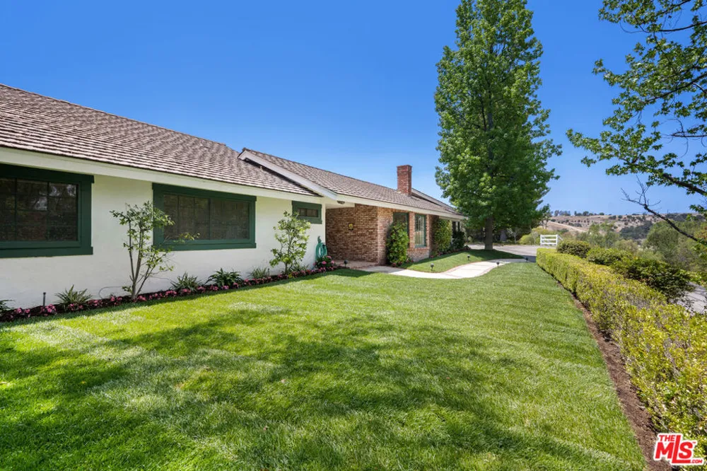 5860 Fitzpatrick Road Hidden Hills, CA 91302