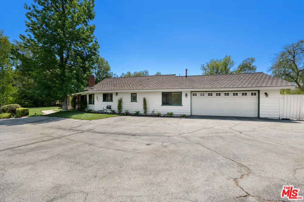 5860 Fitzpatrick Road Hidden Hills, CA 91302